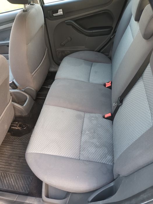 Ford focus a 2007 1.6 benzina