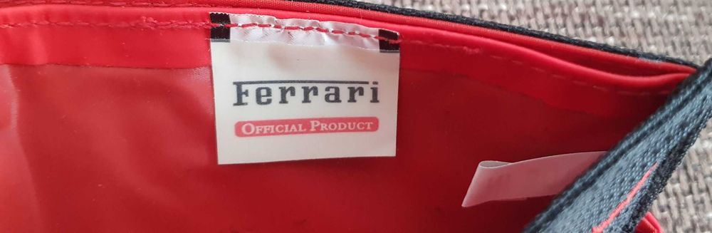 Vand portofel Ferrari