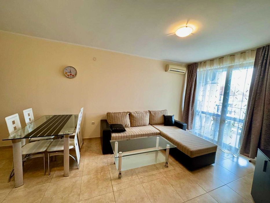 Продава се Двустаен апартамент в к.к. Слънчев бряг - 60 кв.м за 1382 €/кв.м - Снимка #2