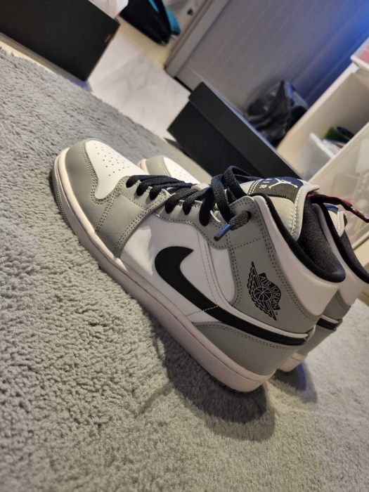 Air Jordan 1 Mid light smoke grey mas 41