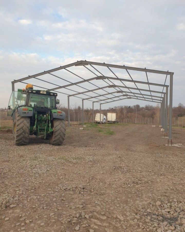 Hală metalică 8* 15 * 4 din profil e pe stâlpii de 160 fermele tot de
