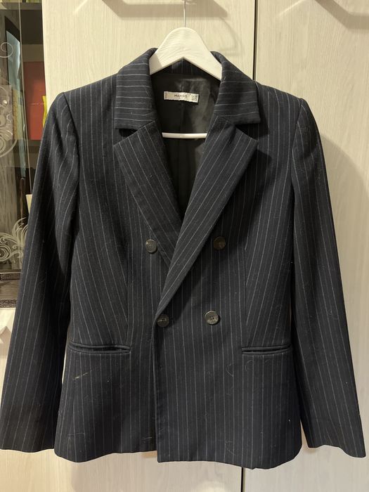 пиджак бренда Mango