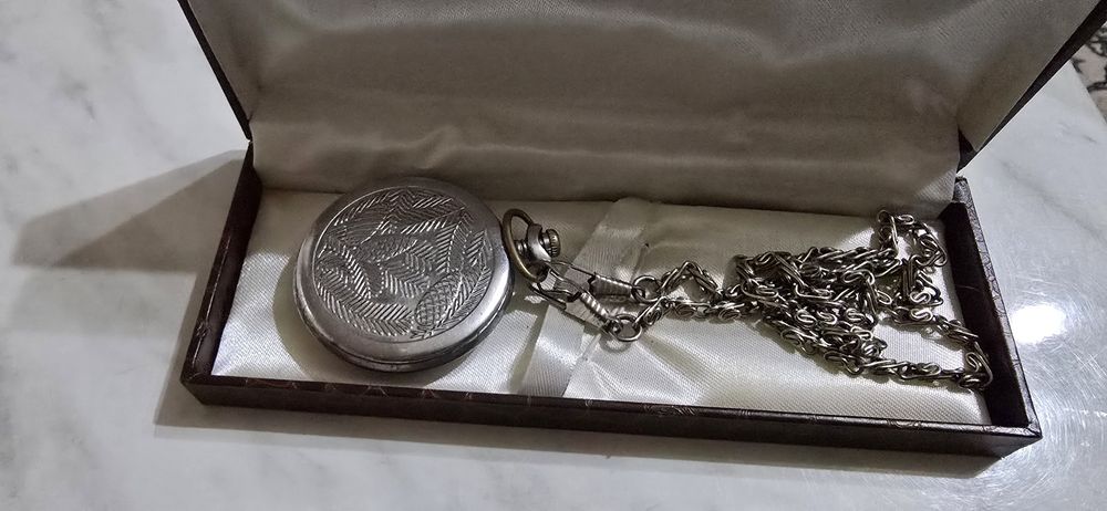 Часы молния механика корманные