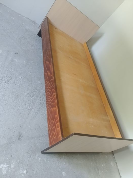 Продам кровать односпальный