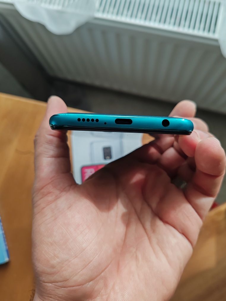 Vând Xiaomi Redmi note 9 pro