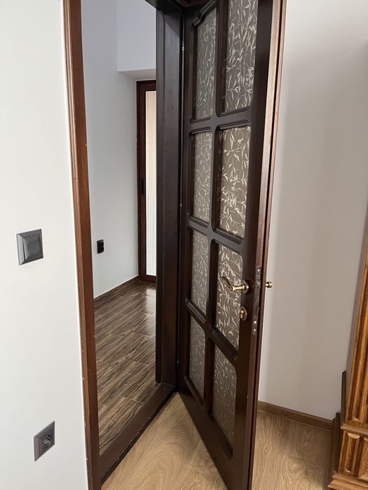 Usi lemn masiv 4 buc