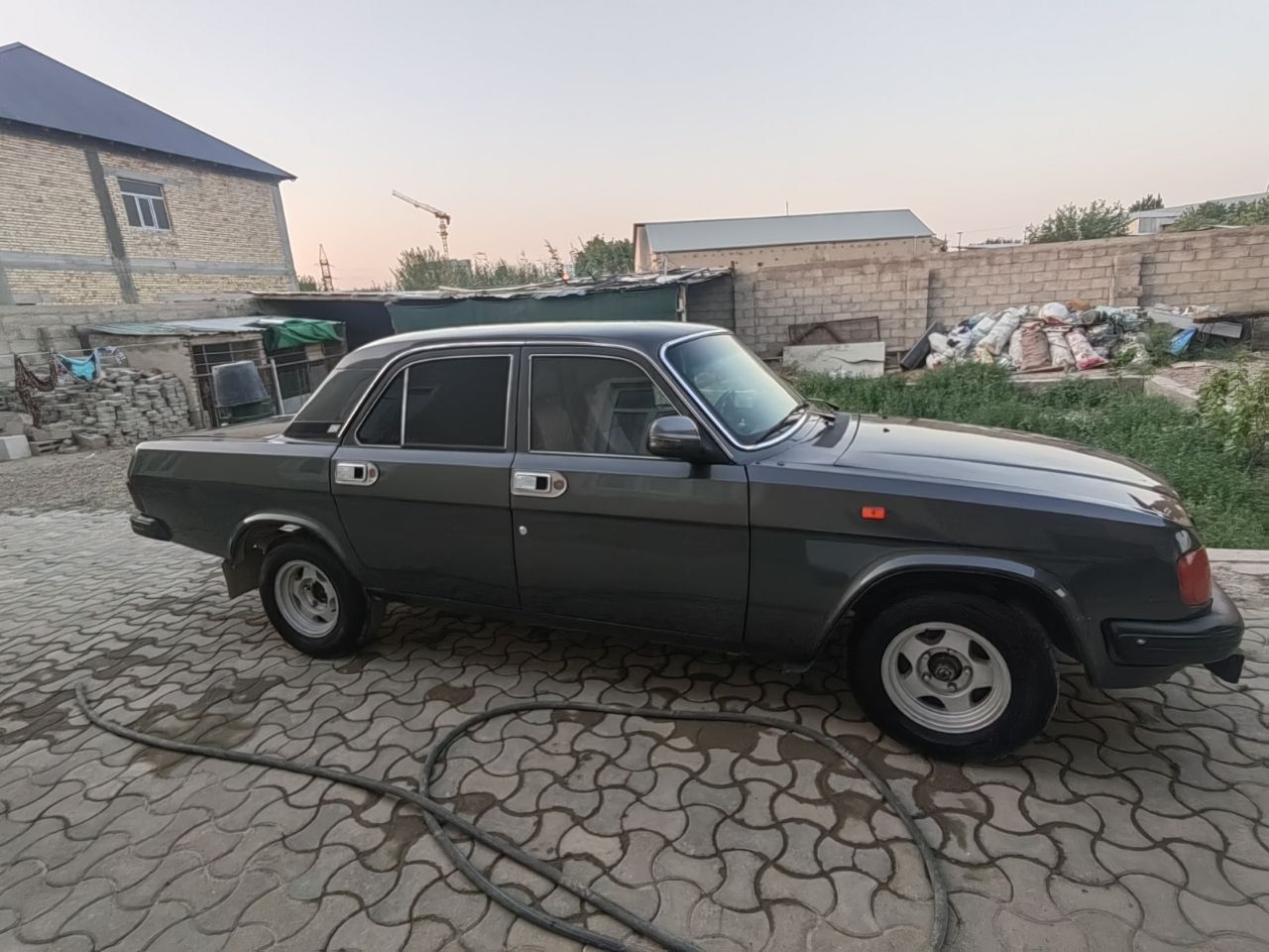 Волга31029 сотилади