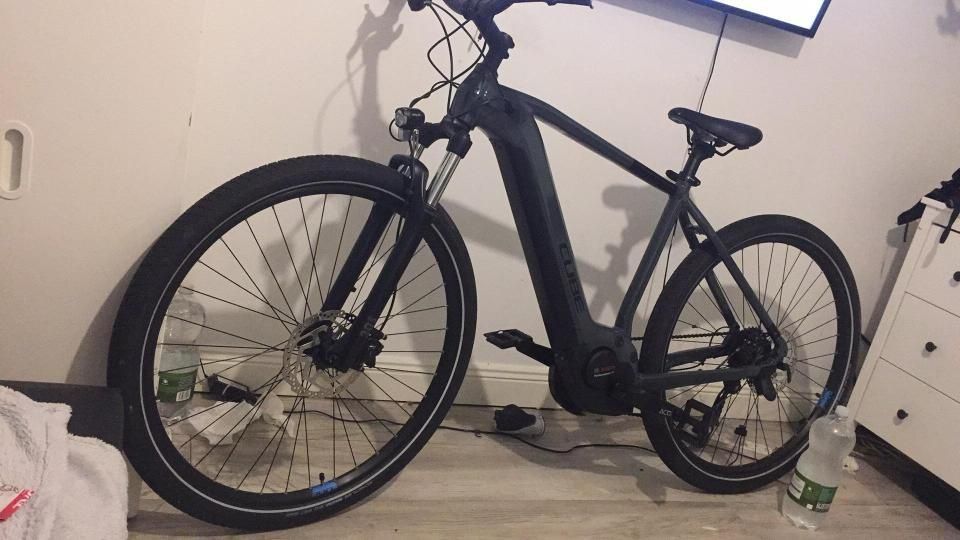 Cube Touring Hybrid Bosch