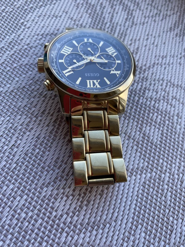 Уникален часовник Guess модел w0379g4