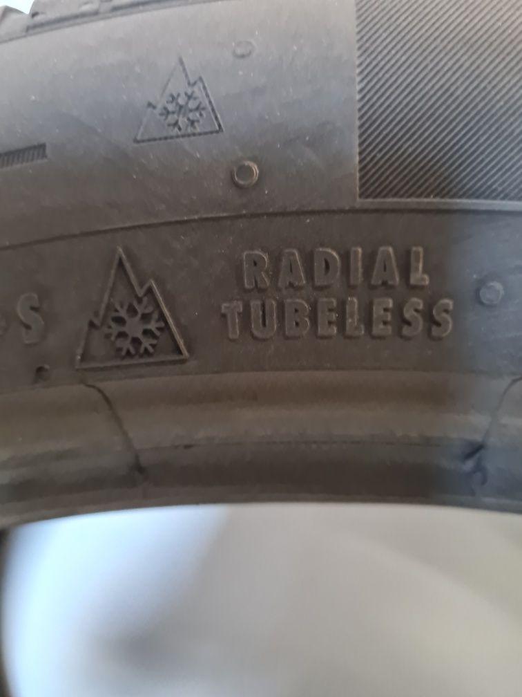 Set 4 cauciucuri 2 lățimi Porsche Cayenne R21 / DOT-  33'21 / iarna
