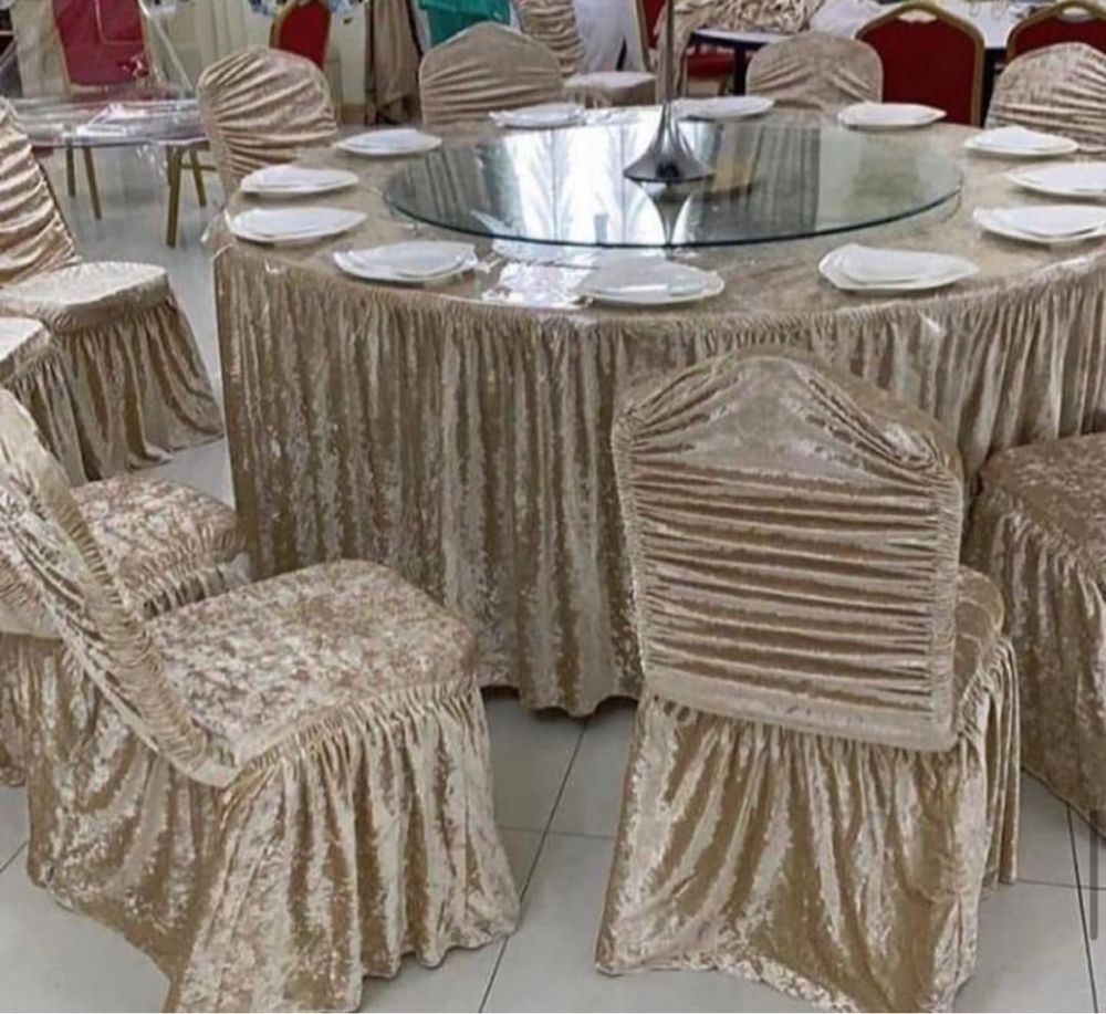 Комплект стол со стульями на 12 персон. Чехол из королевского велюра.