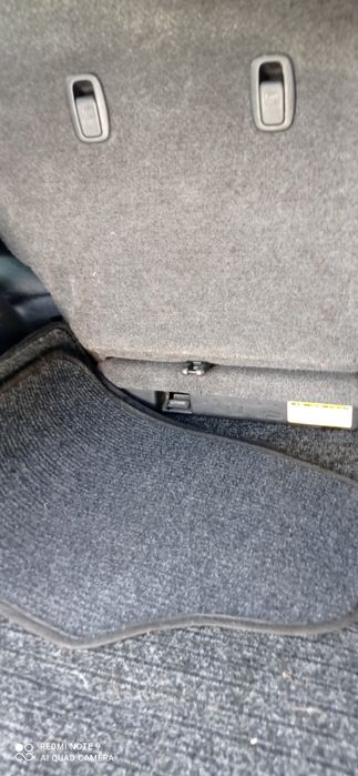 Продавам Тойота Рав 4