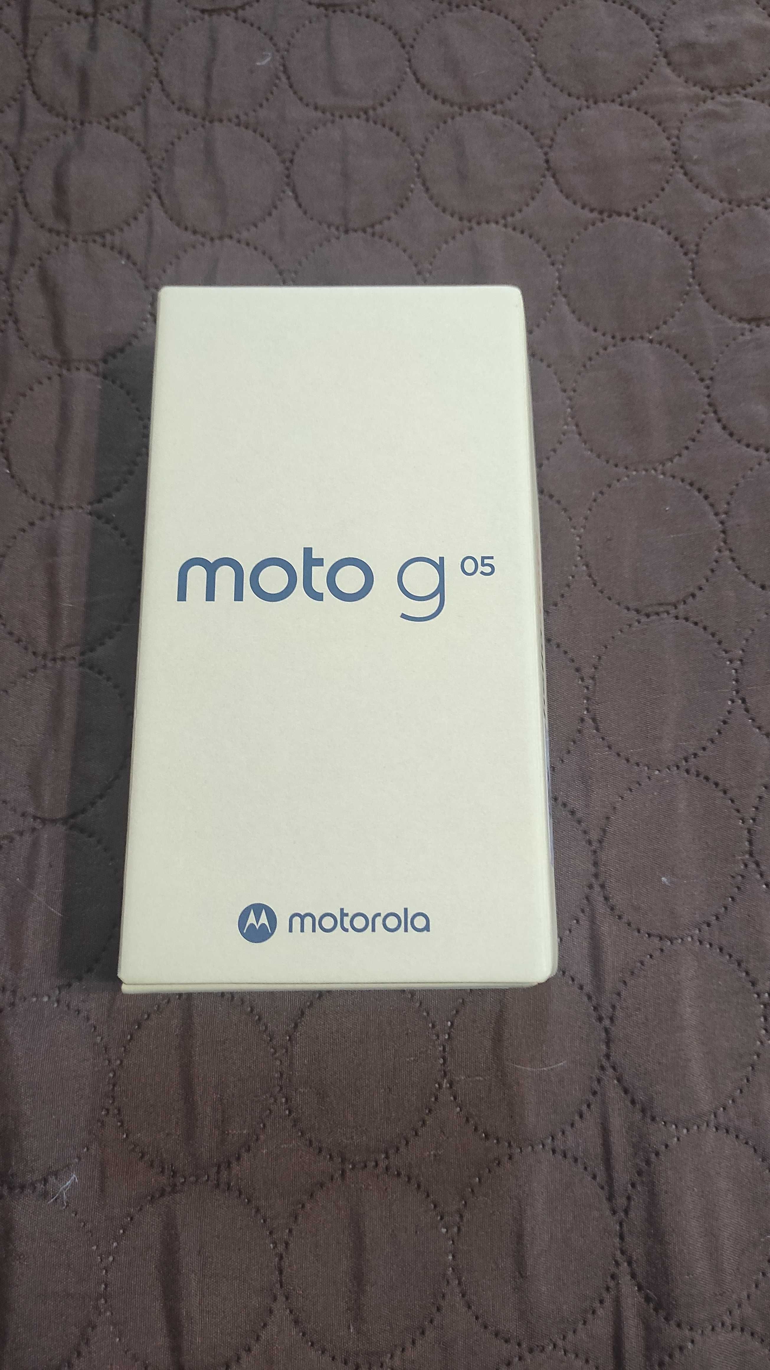 Смартфон MOTOROLA MOTO g05 - нов