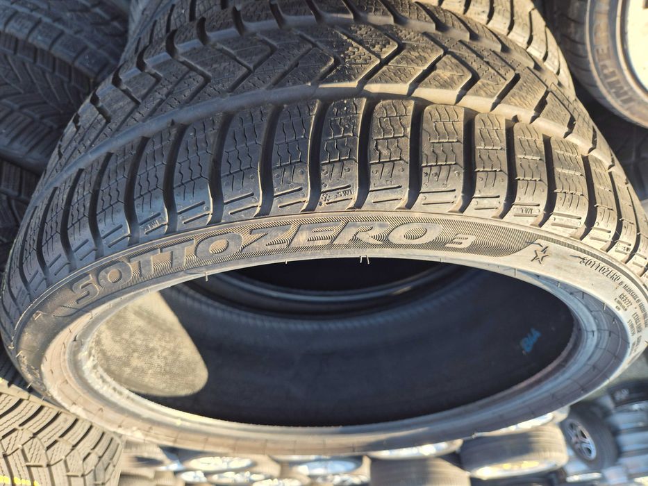 2 Anvelope de IARNA - 235/35/19 - PIRELLI - APP NOI DOT 2022