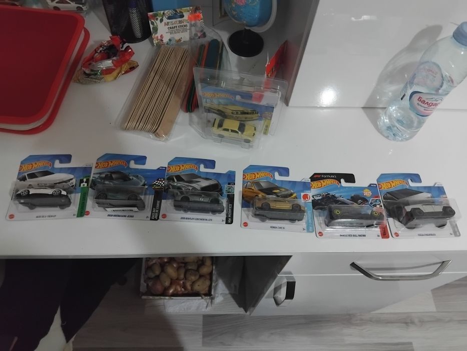 Hot wheels колички