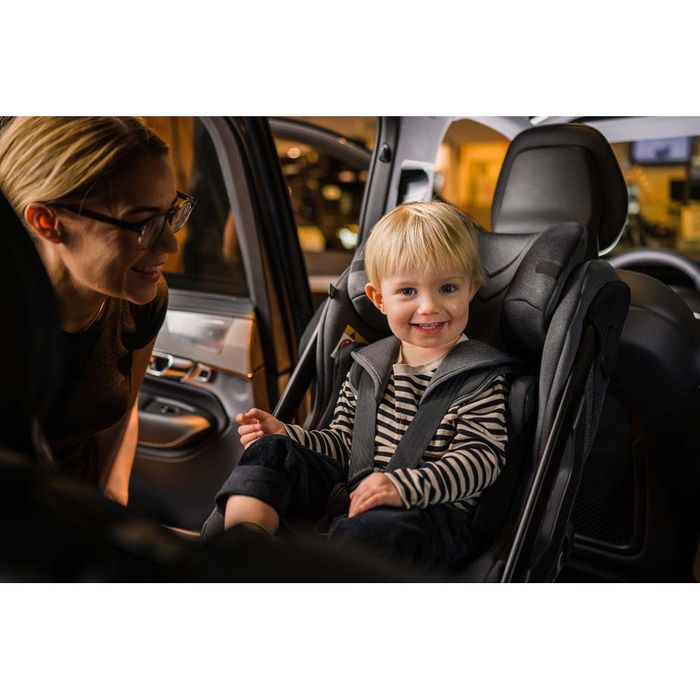 Axkid One+ 2 40см-125см Детско столчете