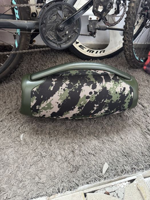 Колонка jbl boombox 3