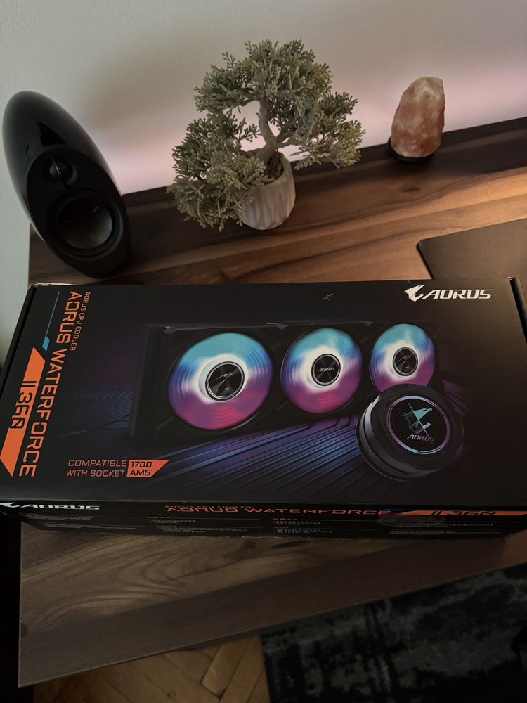 Водно охлаждане  Aorus Waterforce 2 360