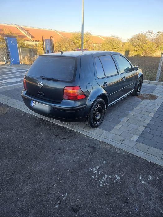 Vând golf 4 1.4 16v