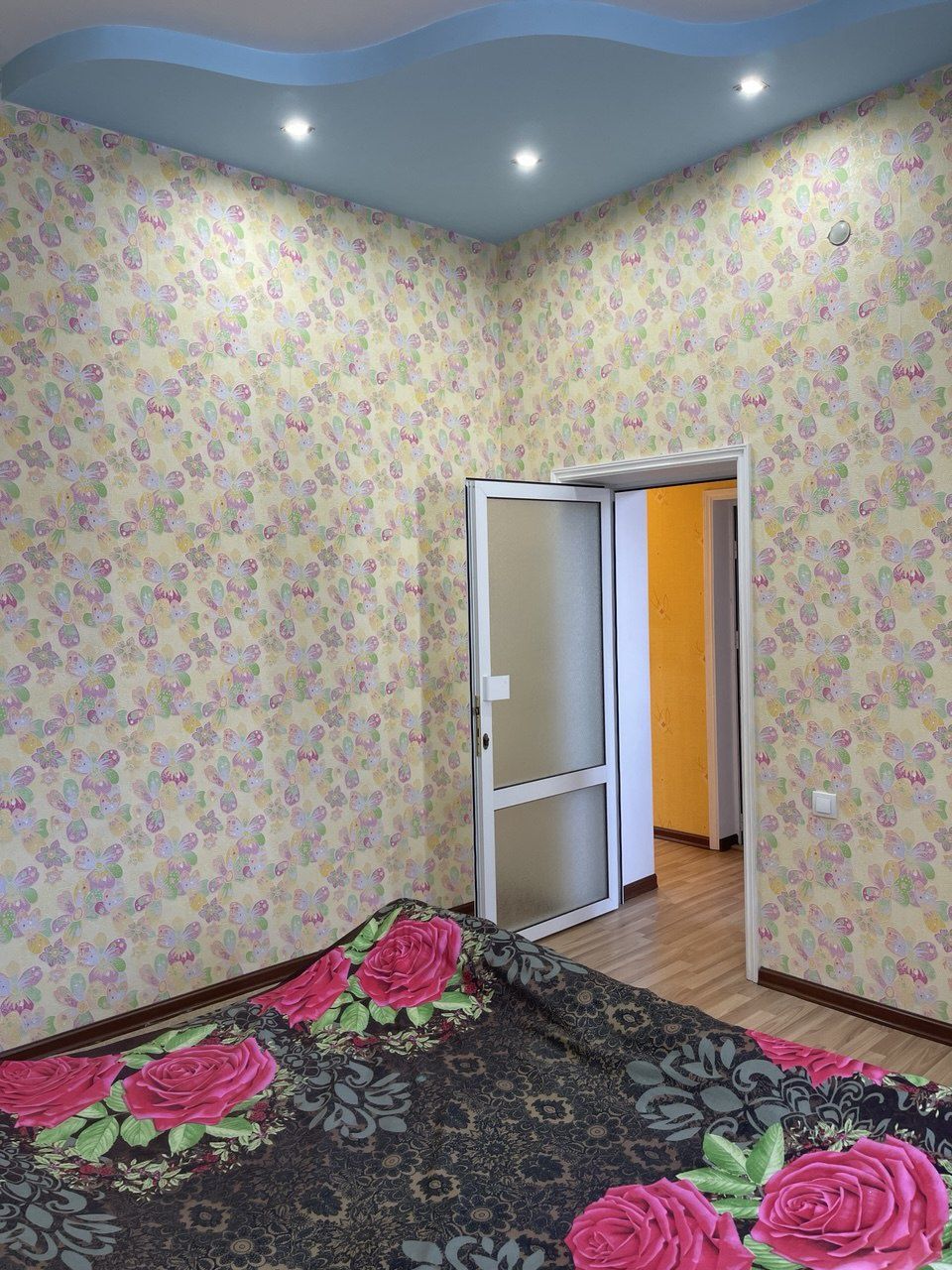 Квартира сотилади