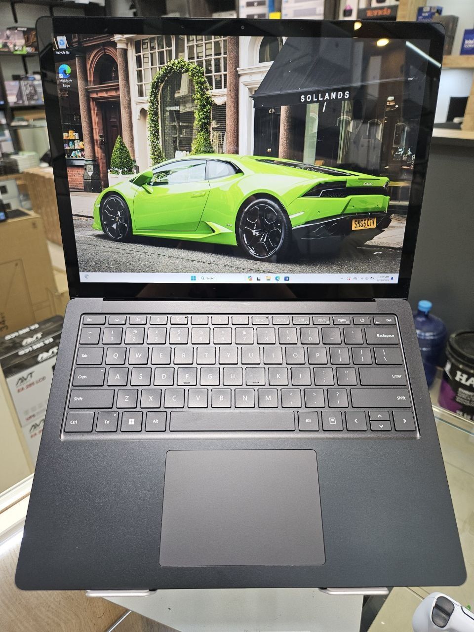 Nomi: Microsoft Surface