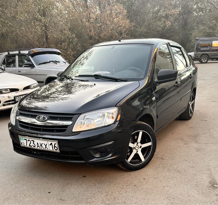 Продам Lada Granta в кузове лифтбек
