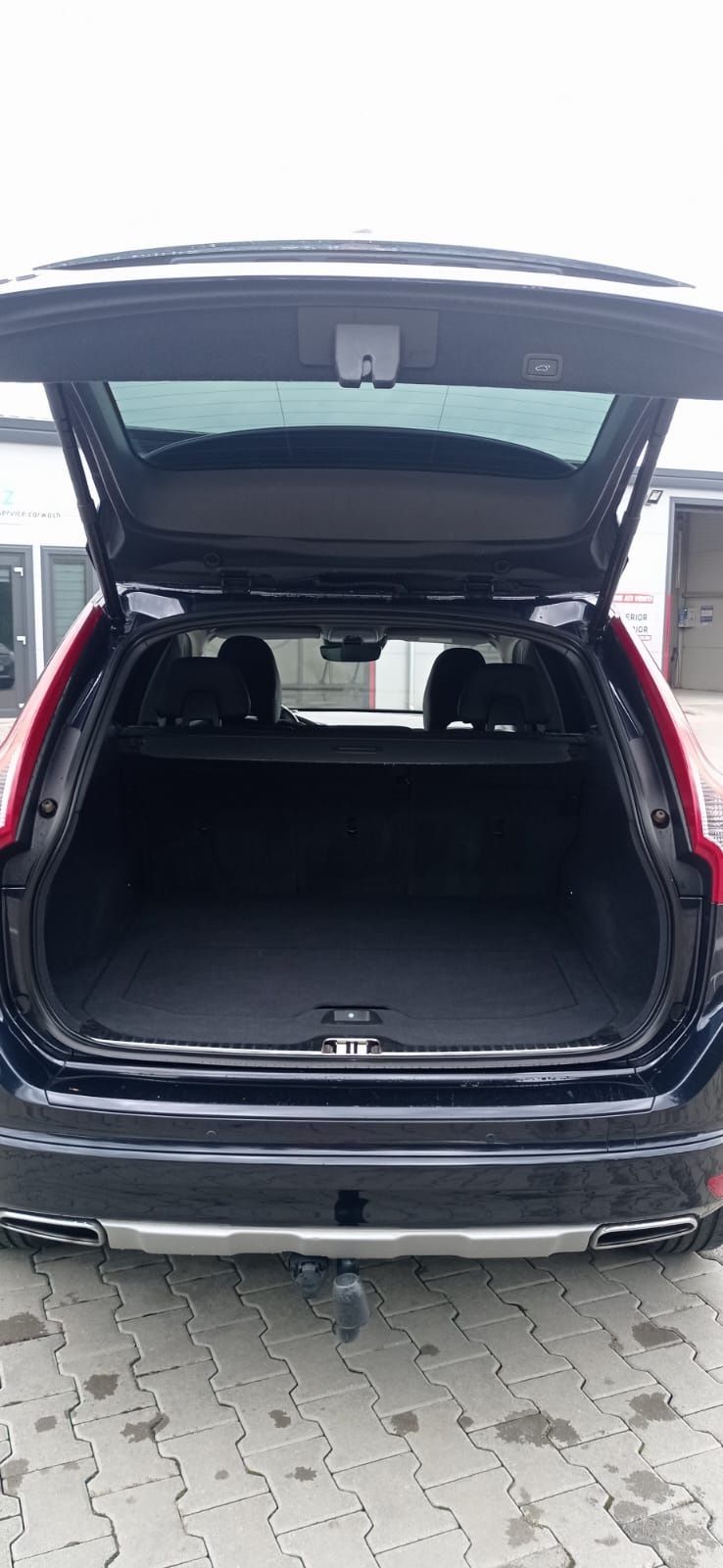 Volvo xc 60 an 2017 automat motor 20tdi 190cai euro 6 model oceanreis
