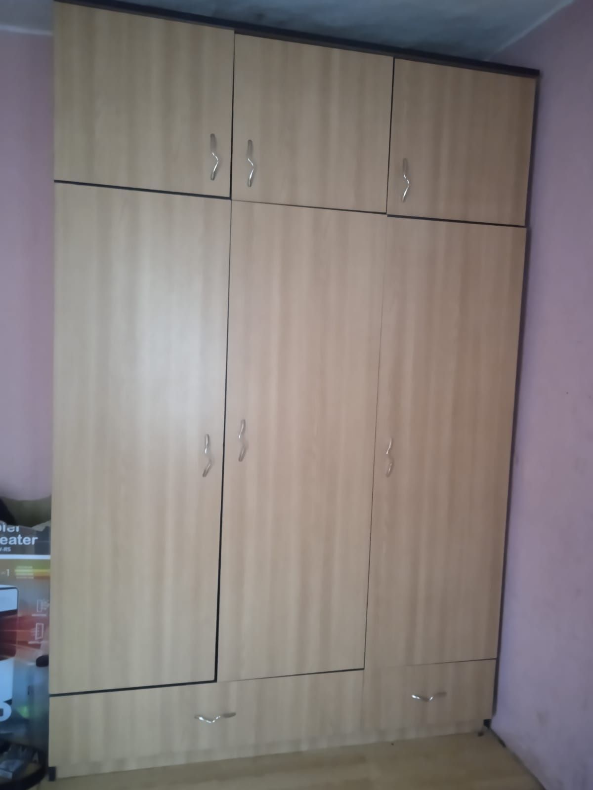 Vand dulap și frigider