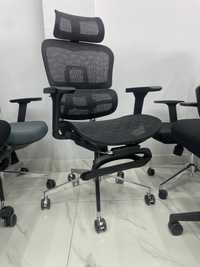 Офисное сеточное кресло премиум класса модель lucky bear black
