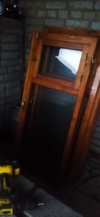 Прадам оконные рамы