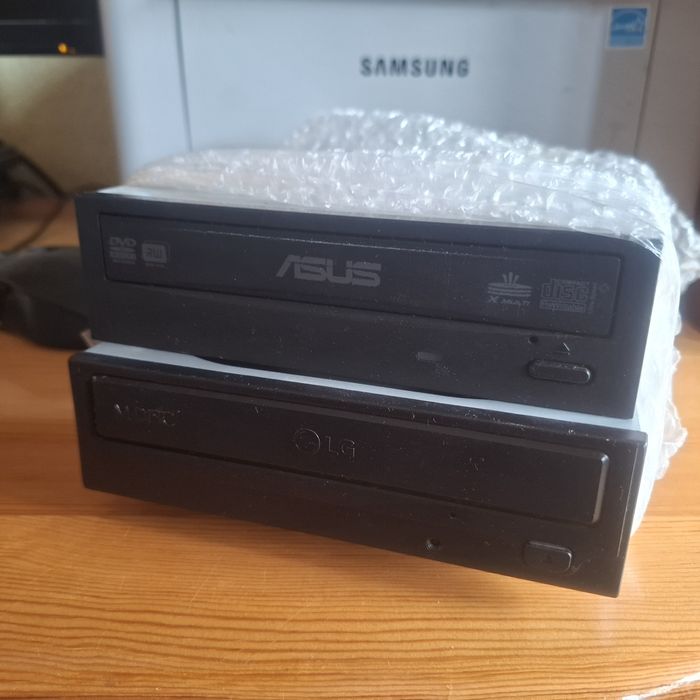 Записвачки за компютър 2бр Сата