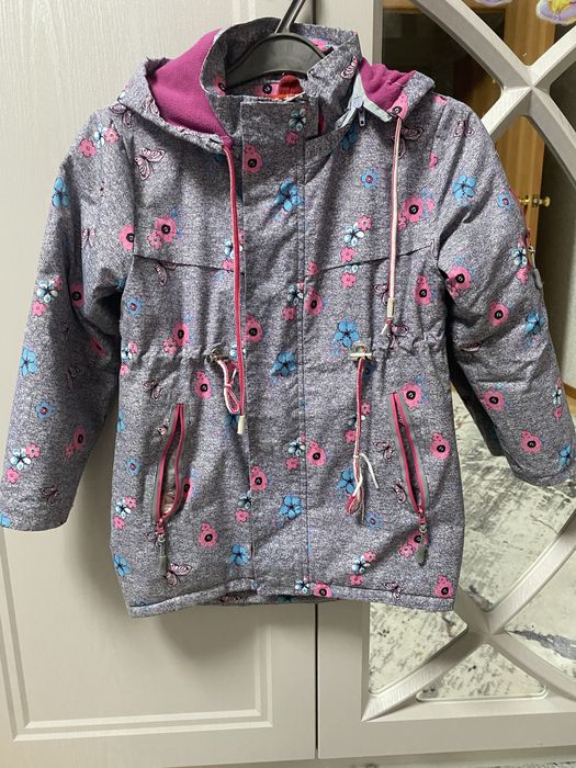 Куртка весна-осень для девочки, 128размер
