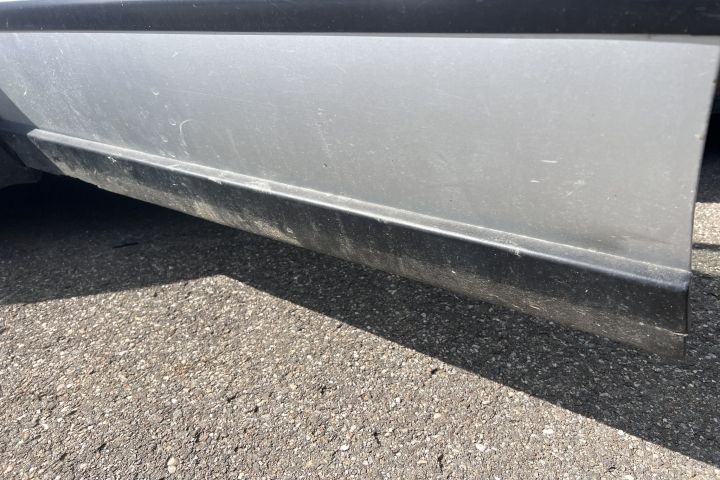 Bandou inferior usa fata stanga Volkswagen VW Passat B5.5 (facelift)