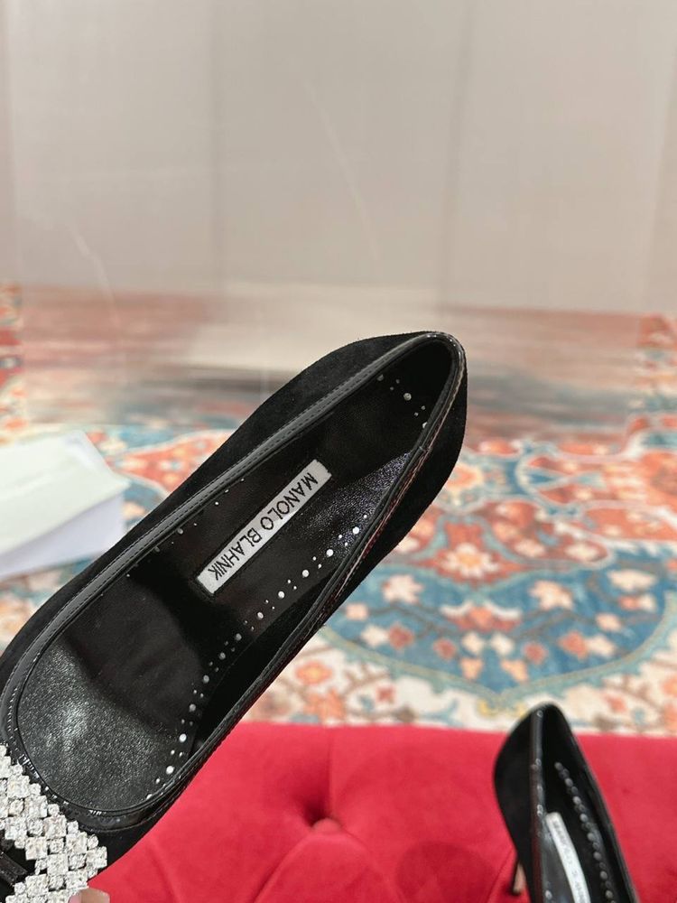 Pantofi Manolo Blahnik