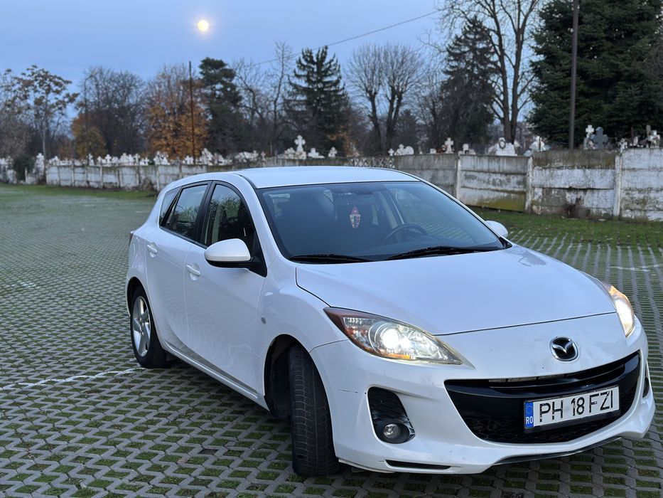 Mazda 3, 1.6 bl , motorina, 2009 consum 4,5l/100km