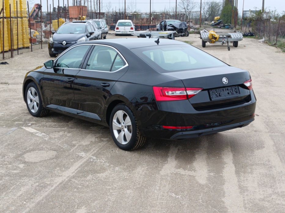 Skoda Superb 2.0 Tdi Dsg
