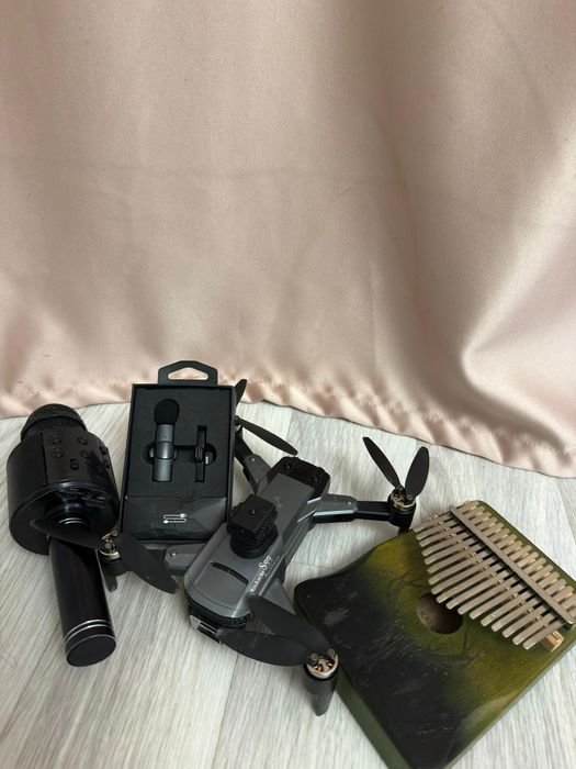 Продаётса дрон и мелочи