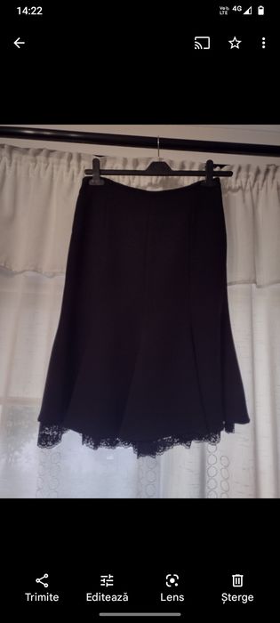 Fusta neagra Zara cu dantela!