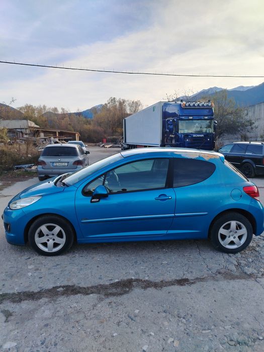 Пежо 207 1.4 95к.с на части!