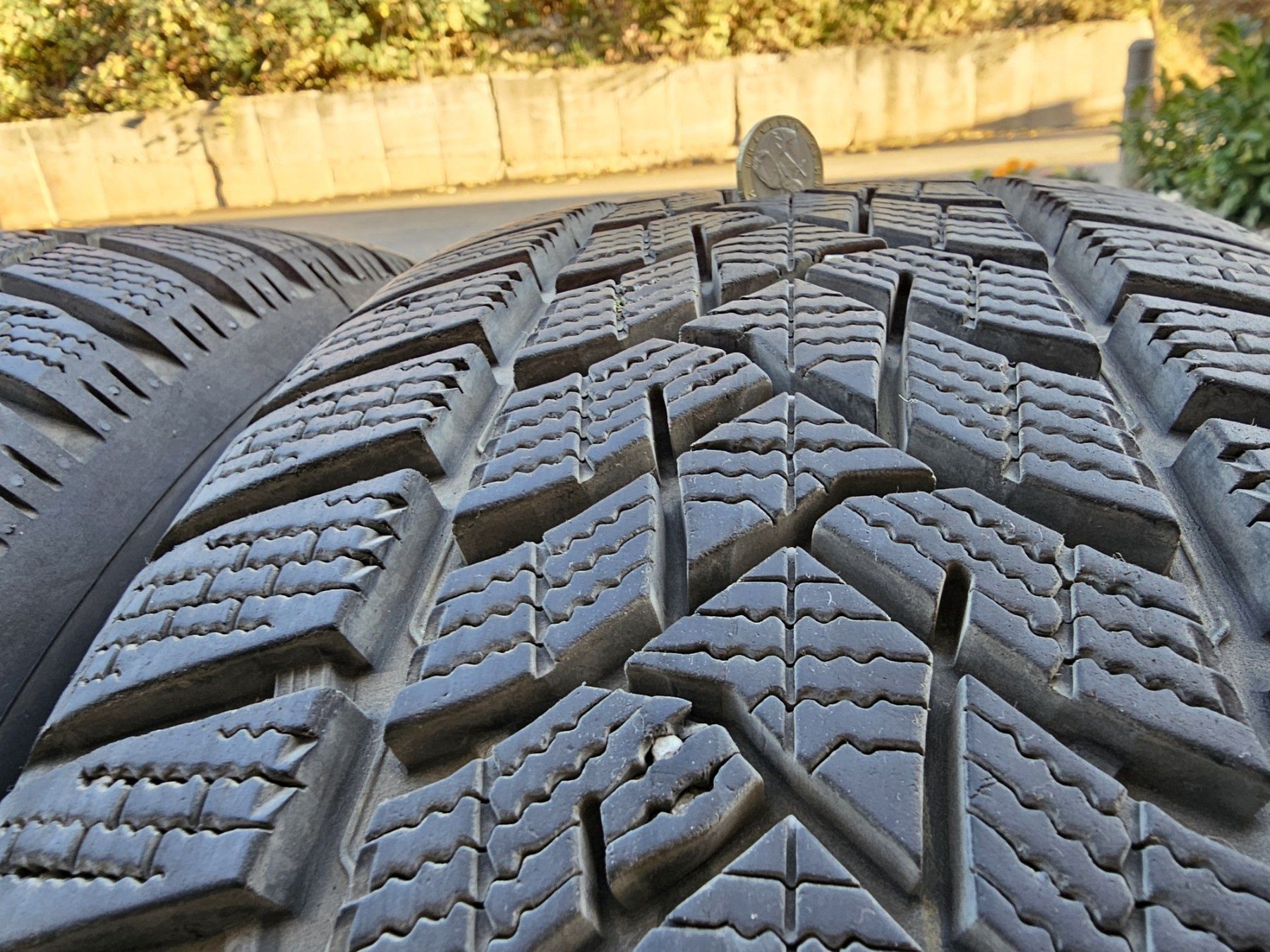 205/55/16 UNIROYAL