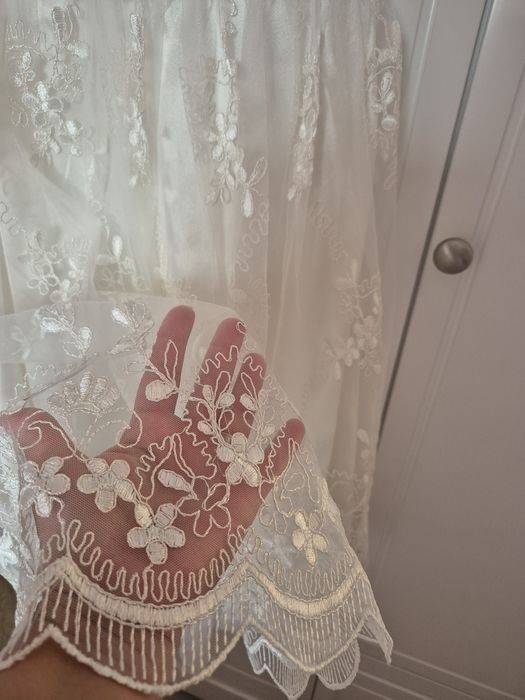 Rochie scurta aurie cu alb marime 36