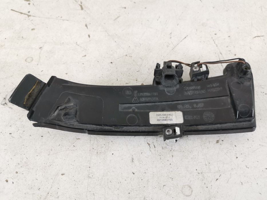 Мигач Огледало Ляво Мерцедес-Бенц Е-Клас / Mercedes-Benz E-Class W212