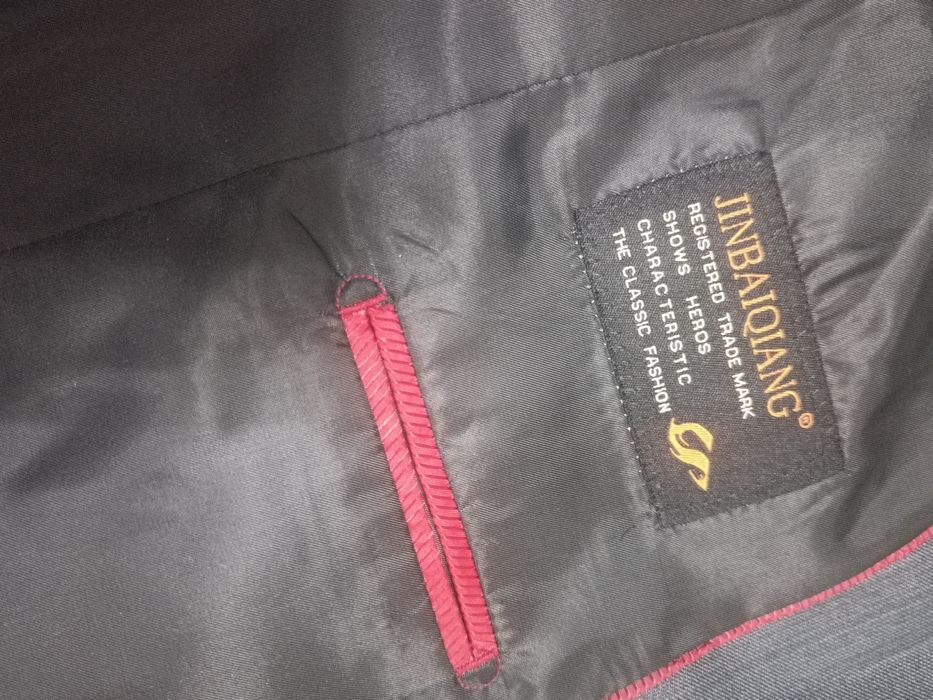 Продам мужской костюм