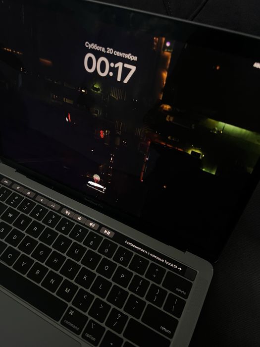СРОЧНО! Продается MacBook Pro 13, 2019.