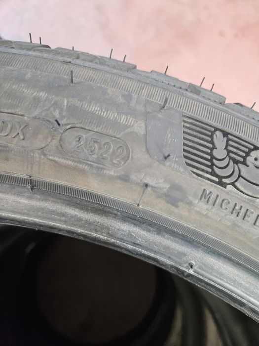 Гуми Спорт Пакет 255/40/21 & 265/40/21