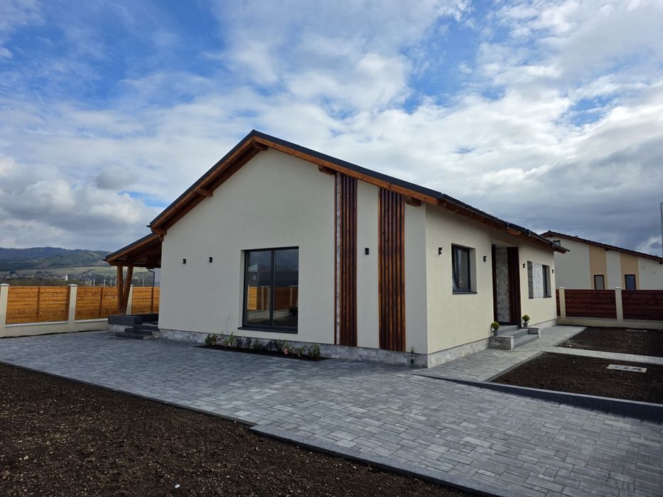 Casa de vanzare Brașov - Tarlugeni / Carpinis