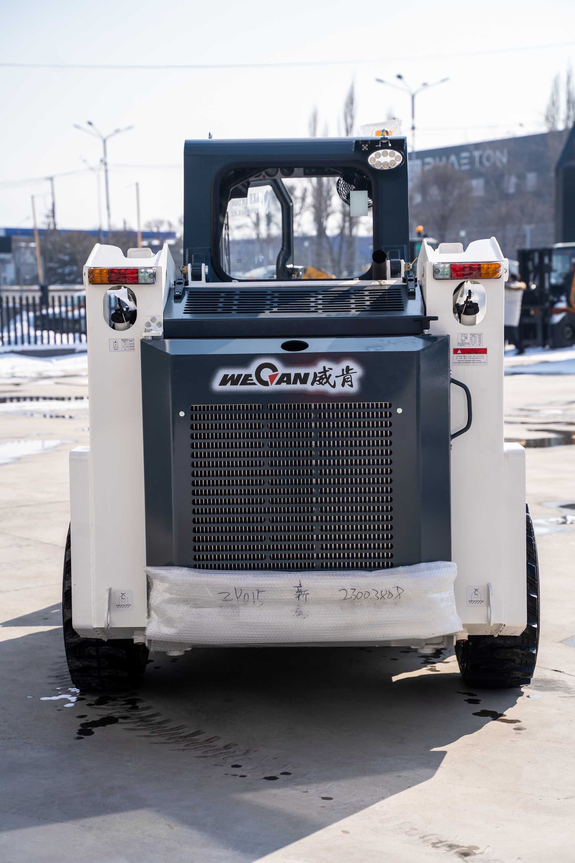 Мини фронтальный погрузчик Wecan WT 830