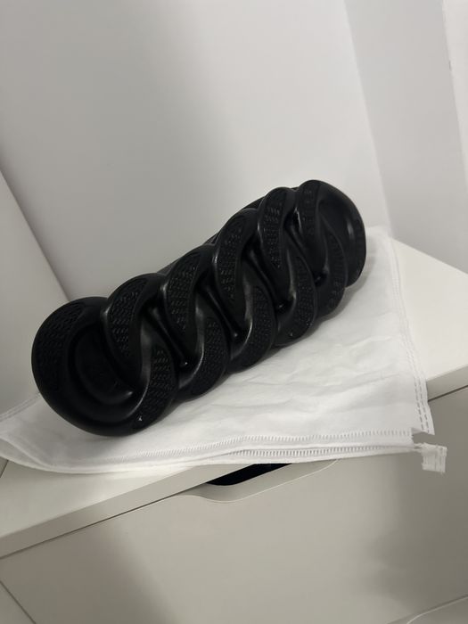 Versace Chain Reaction