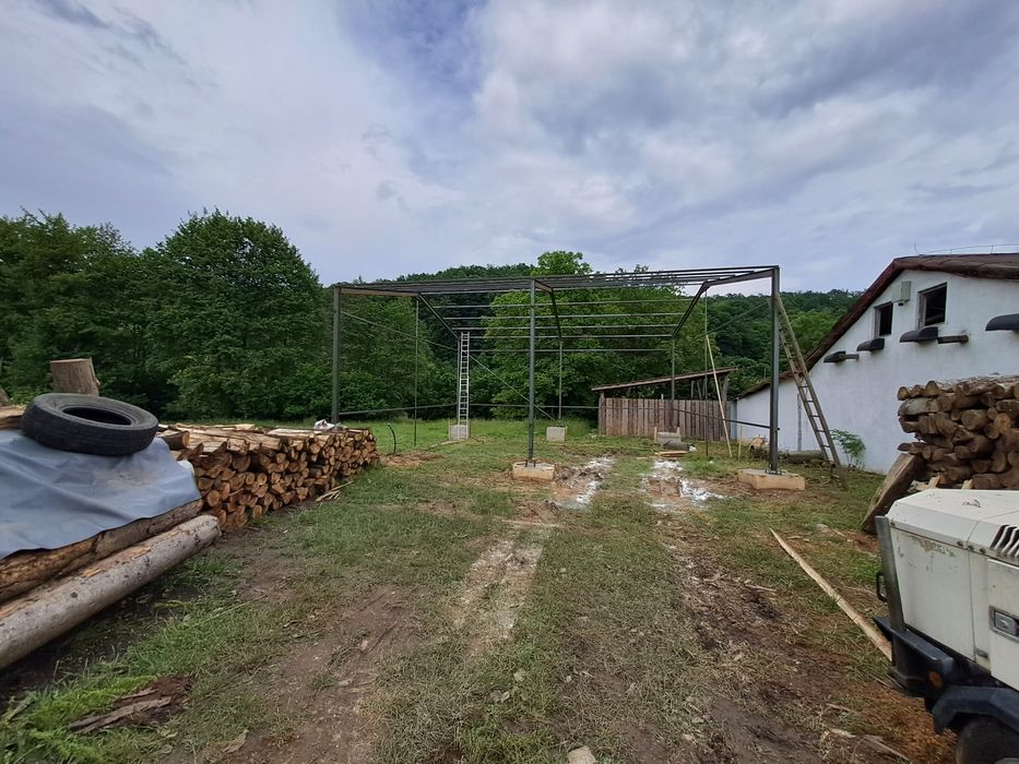 Vand hala metalică Avem pe stoc 
Asiguram transport și montaj Dorim se