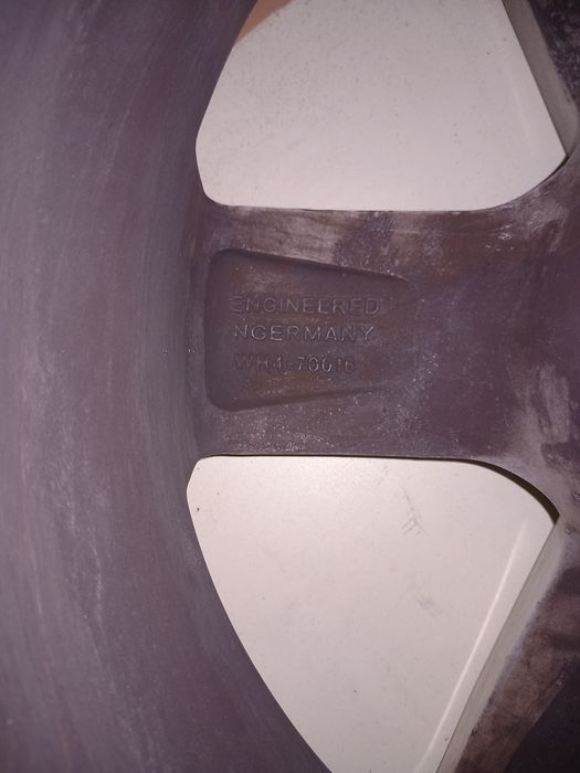 Джанти с гуми 16 5х120 от БМВ Е60